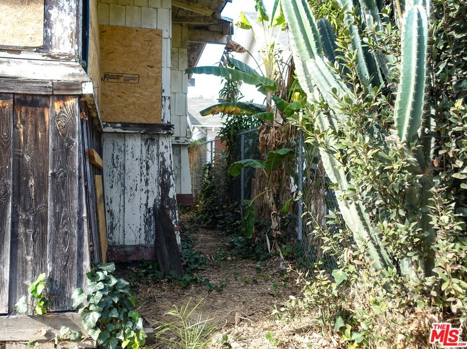 216 Coronado St, Los Angeles CA  90057-1480 exterior