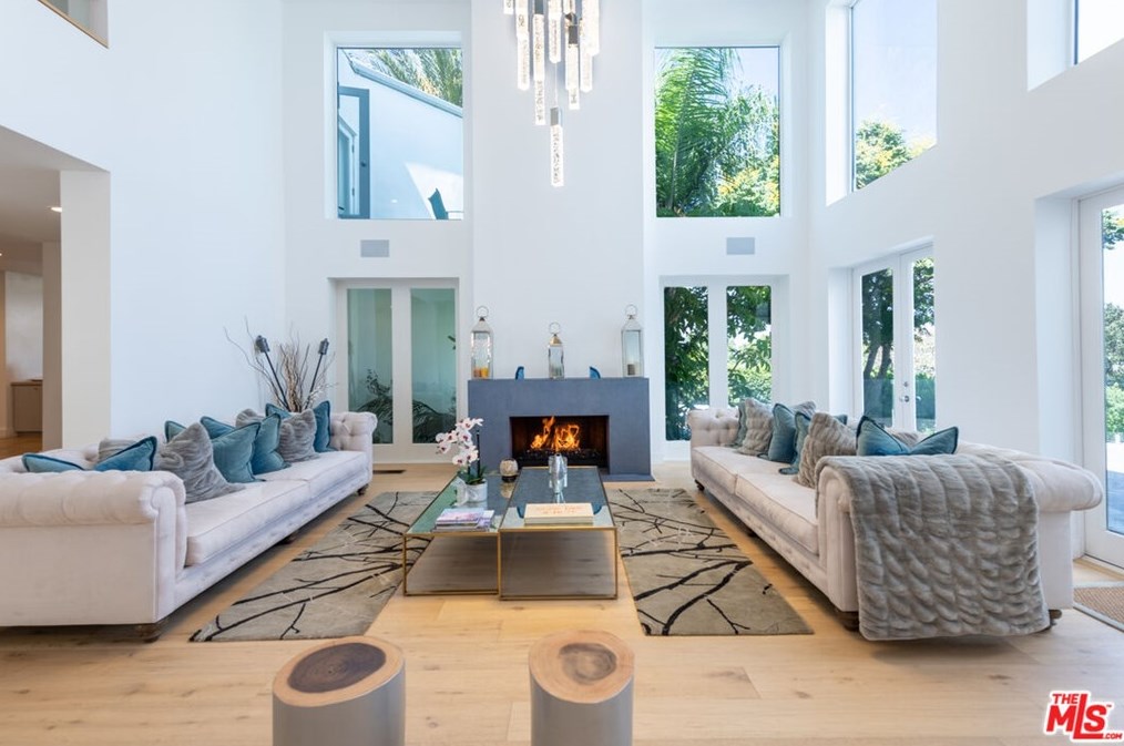 7759 Torreyson Dr, Los Angeles CA  90046-1226 exterior