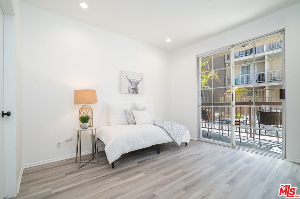 10021 Tabor St, Los Angeles CA  90034-4973 exterior