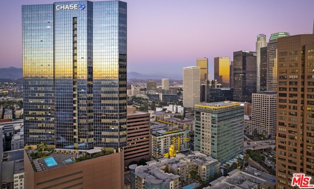 1100 Wilshire Blvd, Los Angeles CA  90017-1904 exterior