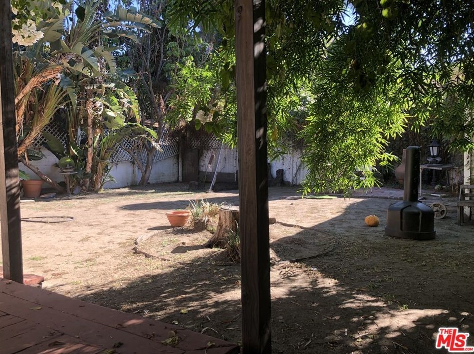 11950 Sarah St, North Hollywood, CA 91607