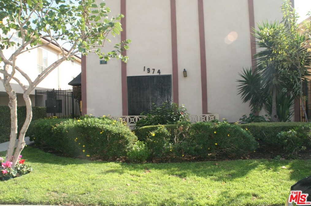 1974 Garth Ave, Los Angeles, CA 90034-1527