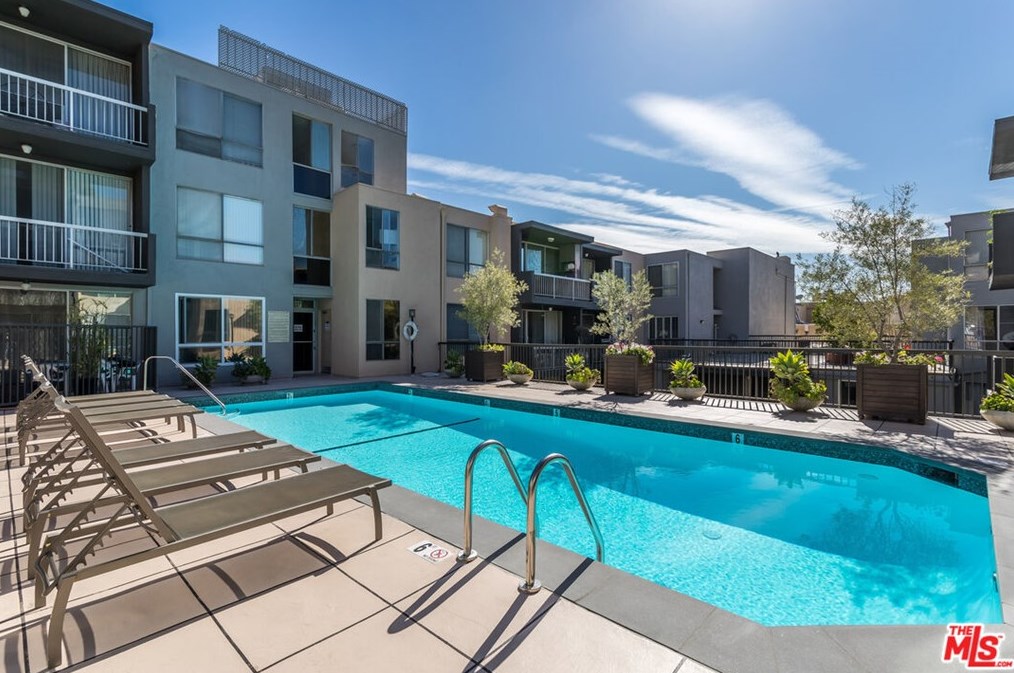 1745 Camino Palmero St, Los Angeles CA  90046-2945 exterior