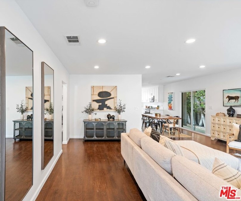 3046 Bagley Ave, Los Angeles CA  90034-2956 exterior