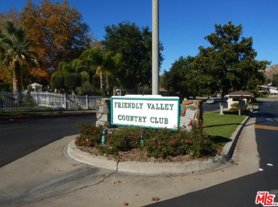 19816 Spanish Oak Dr, Santa Clarita, CA 91321