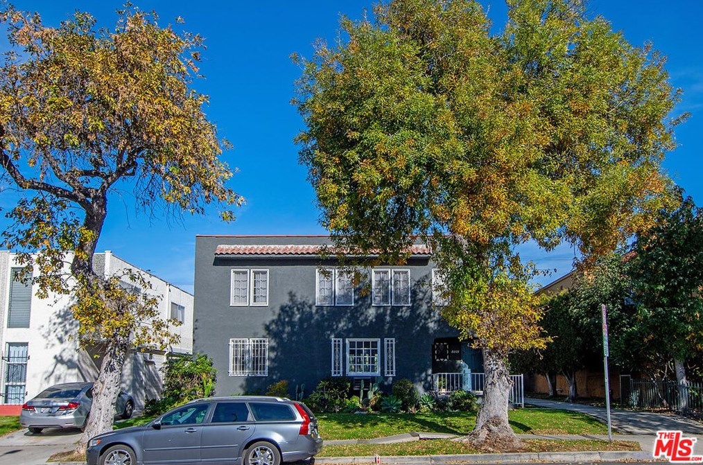 8009 Blackburn Ave, Los Angeles CA  90048-4250 exterior