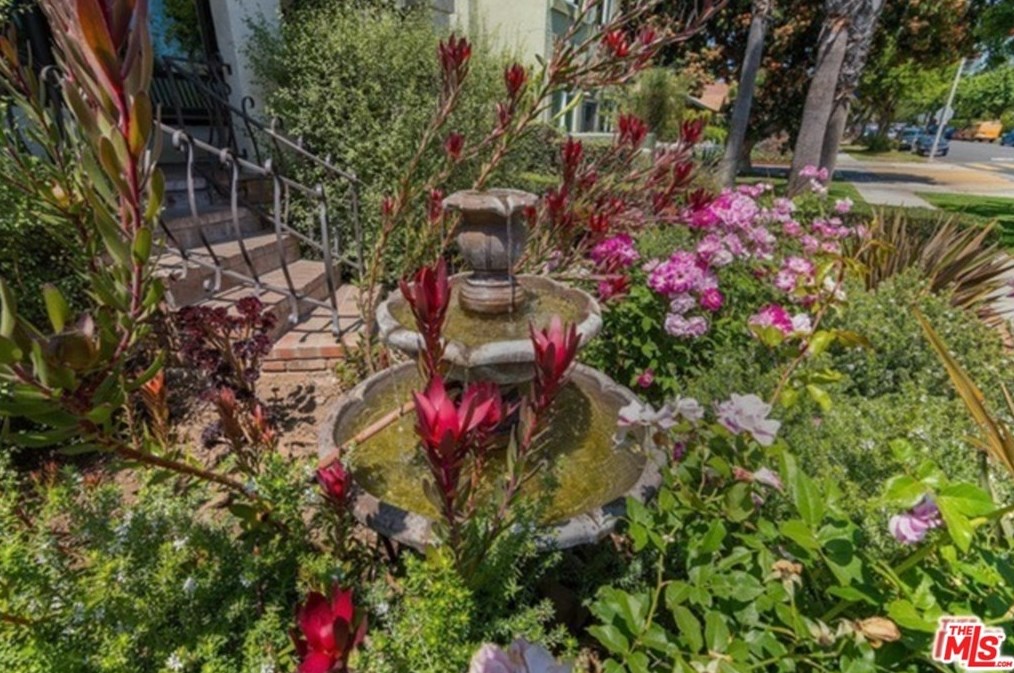 608 Lincoln Blvd #d, Santa Monica, CA