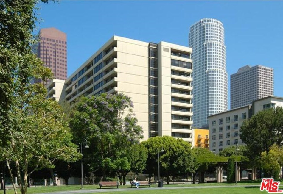 600 9th St, Los Angeles CA  90015-1820 exterior