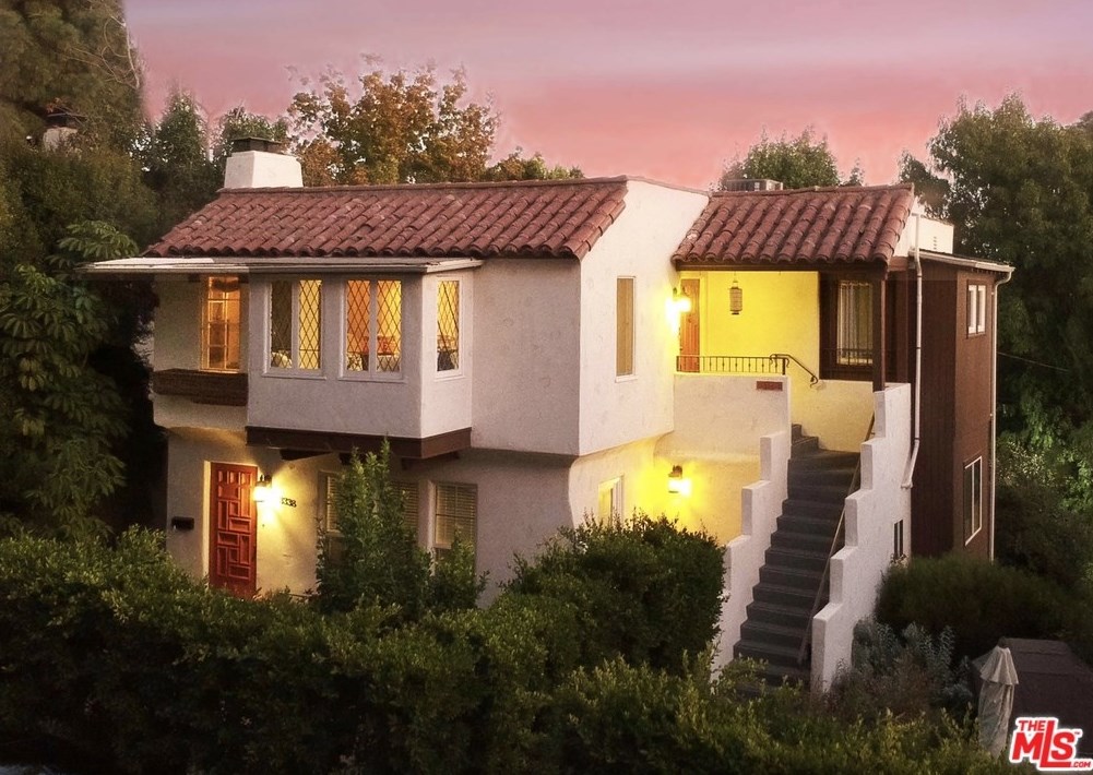 3338 Waverly Dr, Los Angeles CA  90027-2525 exterior