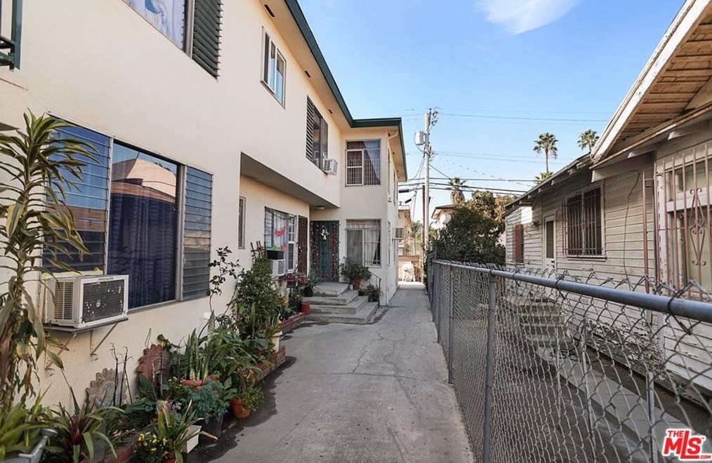 147 Mariposa Ave, Los Angeles, CA