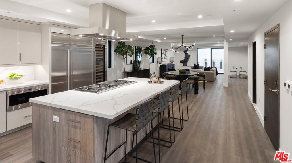 1839 Pandora Ave, Los Angeles, CA 90025-5018