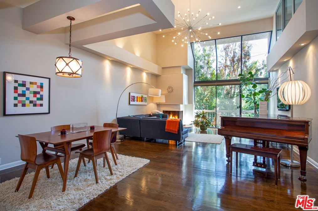 1520 Beverly Glen Blvd, Los Angeles, CA 90077-3130