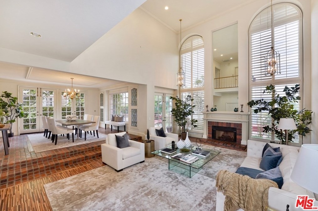 2249 Canyonback Rd, Los Angeles, CA 90049-1178