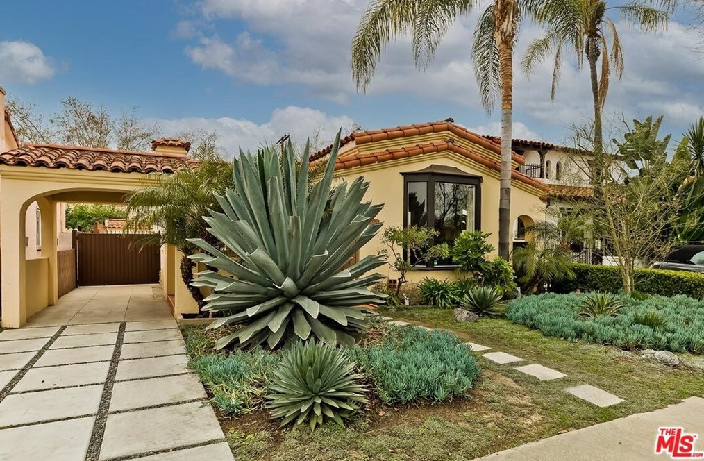 4247 7th Ave, Los Angeles, CA 90008-4704