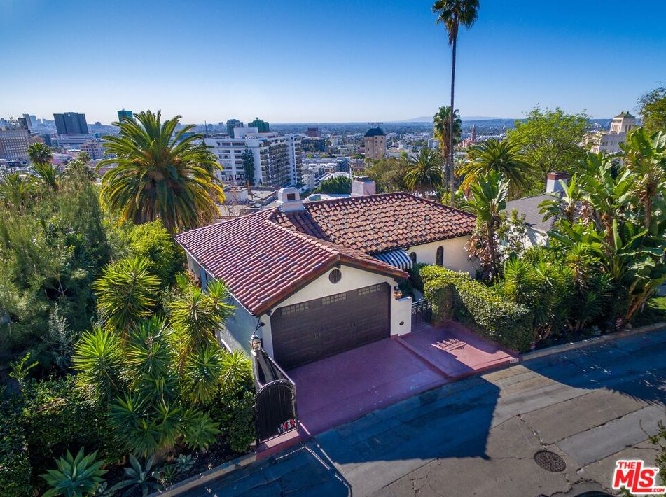 6620 Whitley Ter, Los Angeles, CA 90068-3221