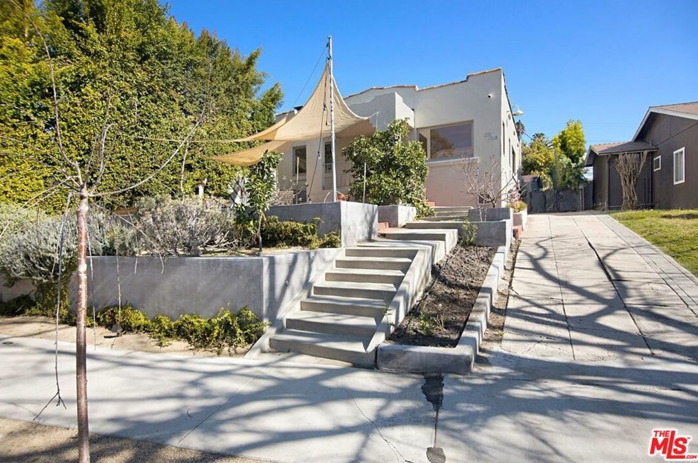 3749 Griffith View Dr, Los Angeles, CA 90039-1714