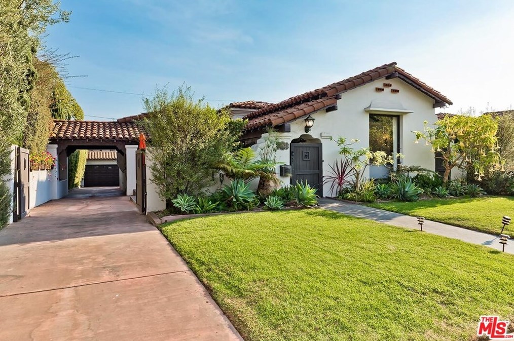 10764 Rochester Ave, Los Angeles, CA 90024-5037