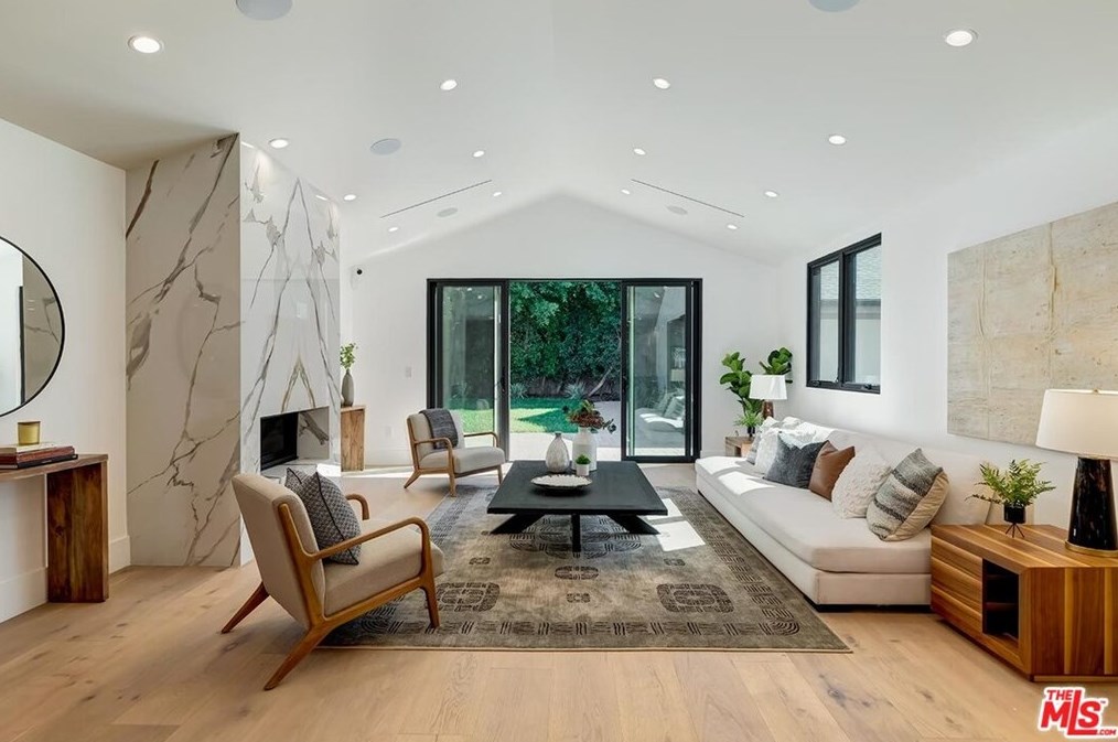 2014 Hillsboro Ave, Los Angeles, CA 90034-1119