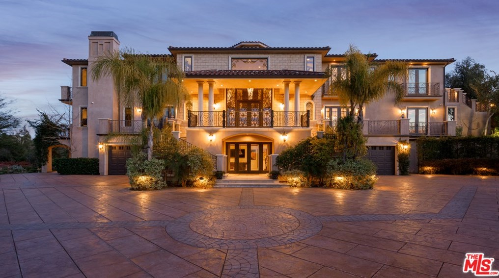 4775 Topeka Dr, Los Angeles, CA 91356-4729
