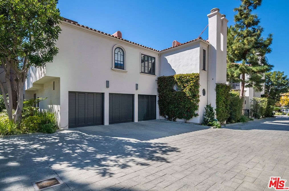 10253 Century Woods Dr, Los Angeles, CA 90067-6312