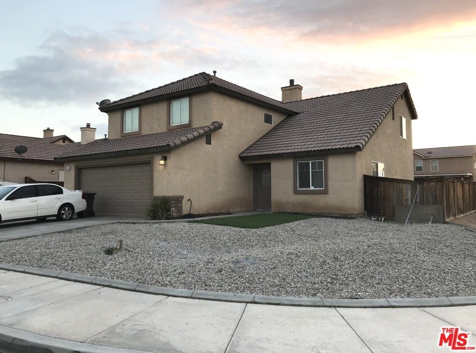 14646 Regent Ct, El Mirage, CA 92301