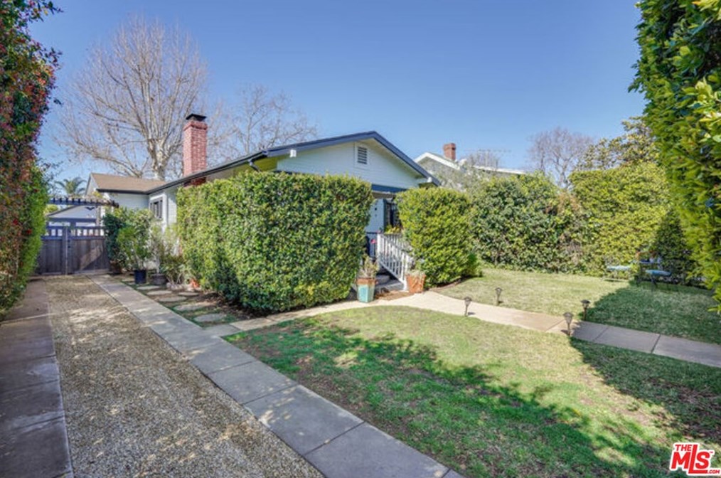2788 Estara Ave, Los Angeles, CA 90065-2228