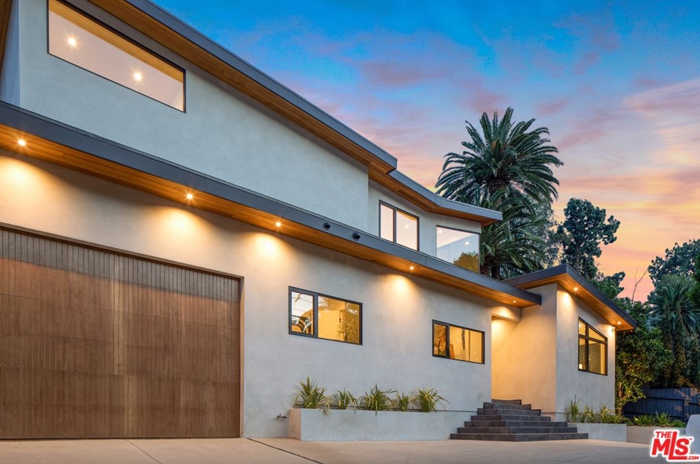 2220 Coldwater Canyon Dr, Beverly Hills, CA 90210
