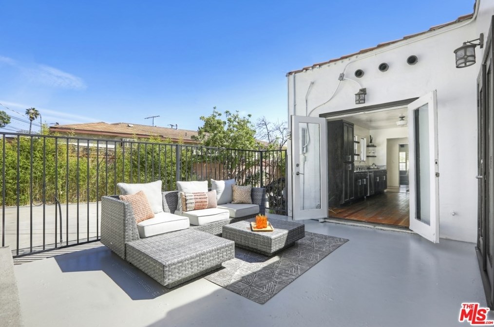 4353 York Blvd, Los Angeles CA  90042-1715 exterior