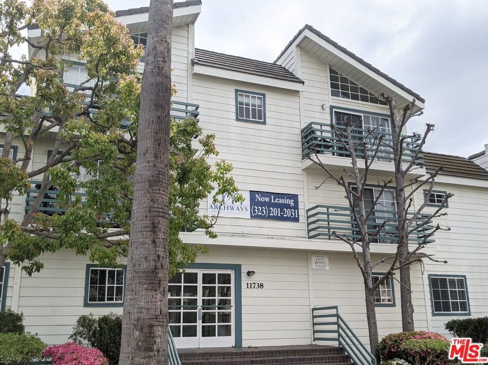 11738 Mayfield Ave #108, Los Angeles, CA 90049