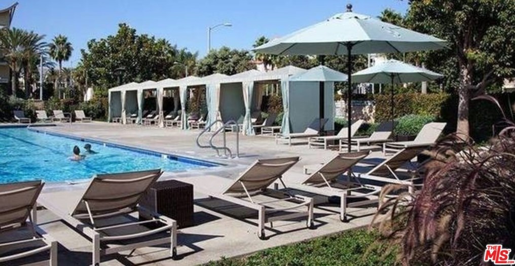 6400 Crescent Park, Los Angeles CA  90094-2338 exterior