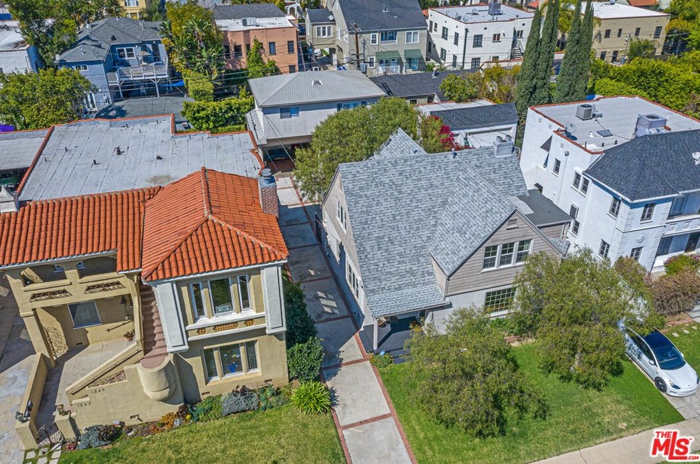 1237 Orange Dr, Los Angeles, CA 90019-1545