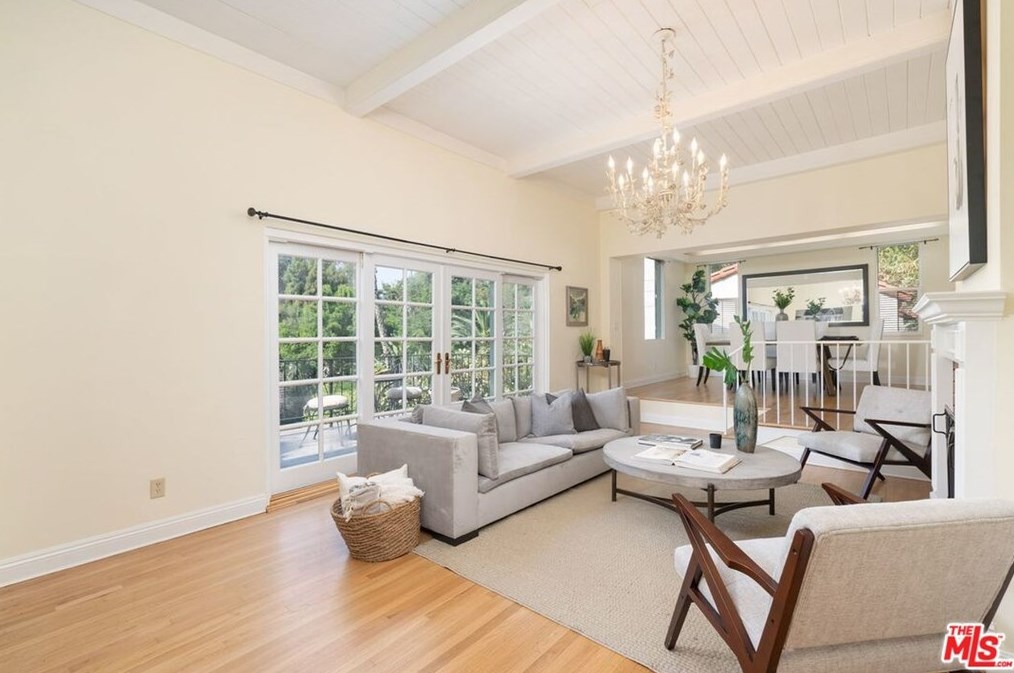 6758 Milner Rd, Los Angeles, CA 90068-3215
