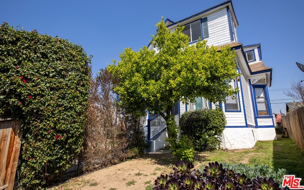 1917 2nd St, Los Angeles CA  90057-2405 exterior