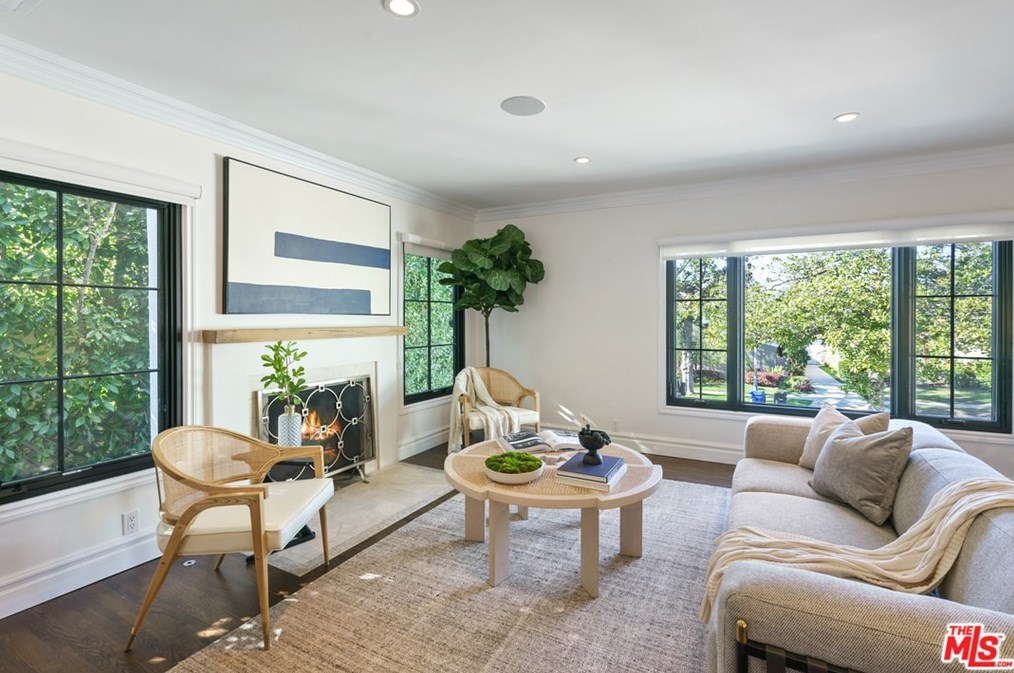 9606 Cresta Dr, Los Angeles CA  90035-4004 exterior
