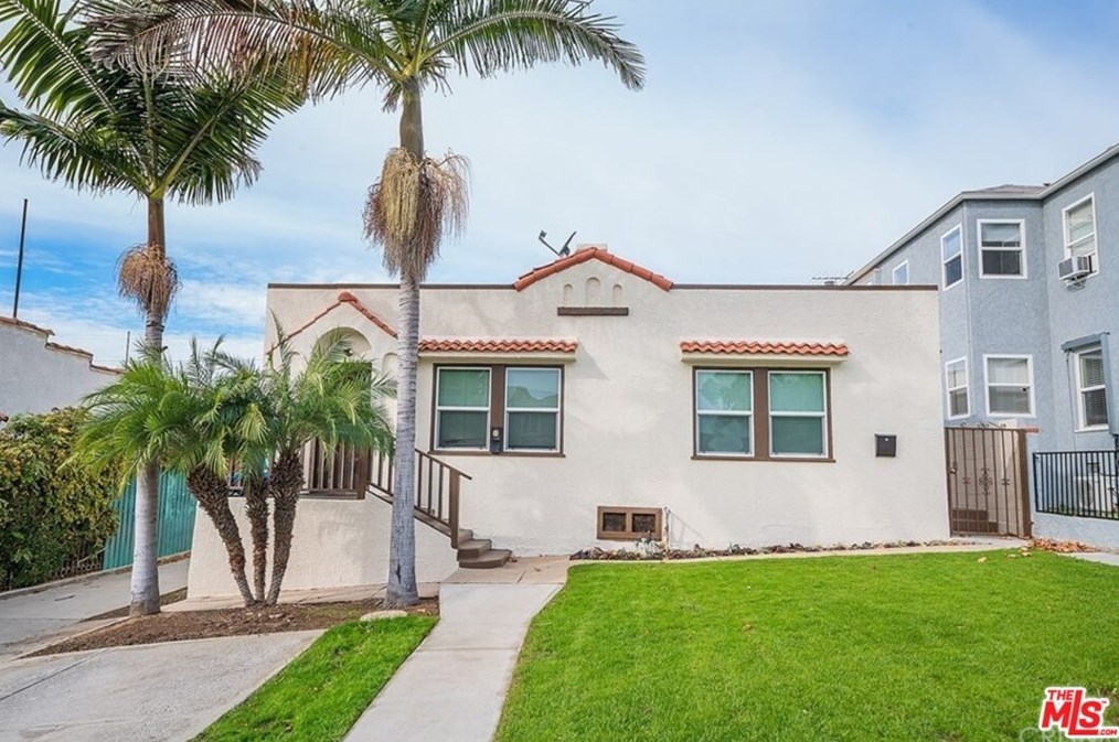1327 Tremaine Ave, Los Angeles, CA 90019-1725