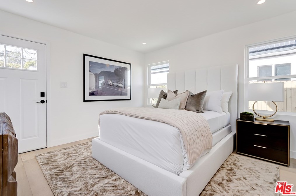 1445 Stanley Ave, Los Angeles CA  90036-4602 exterior