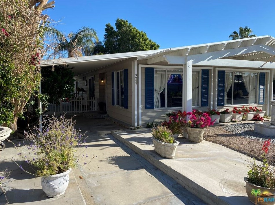 247 S Paseo Laredo, Cathedral City, CA 92234