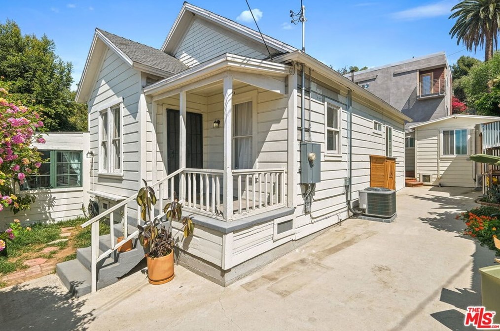 3400 Smith St, Los Angeles, CA 90031-1928