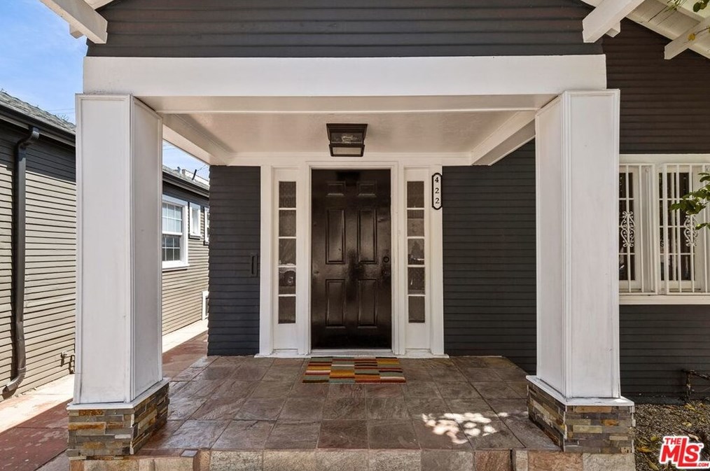 422 Benton Way, Los Angeles, CA 90026-4710