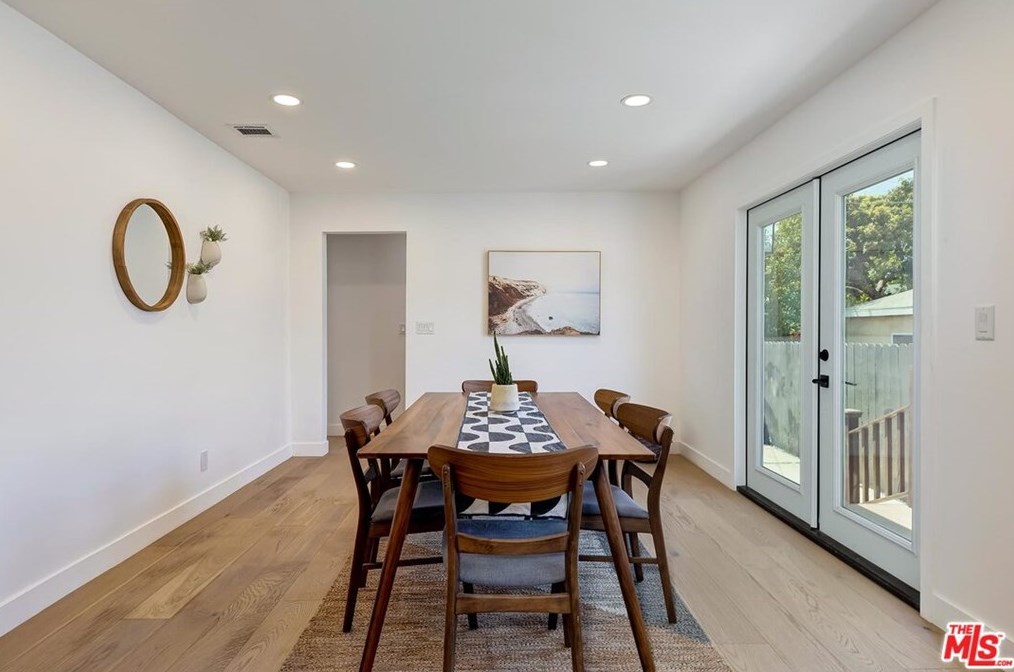 4237 Beethoven St, Los Angeles CA  90066-5705 exterior