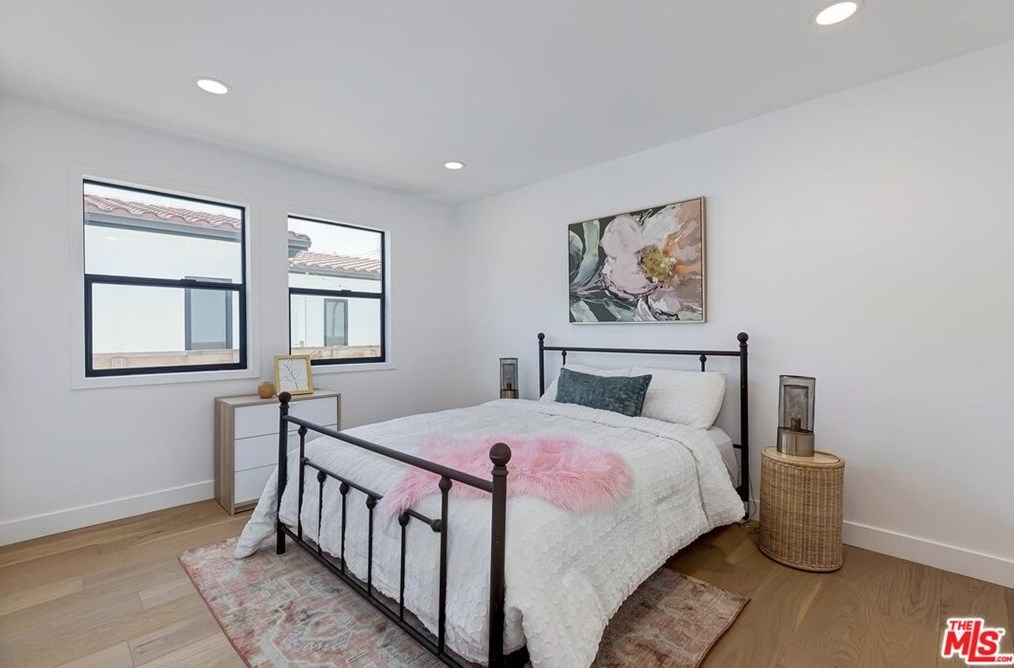 4237 Beethoven St, Los Angeles CA  90066-5705 exterior