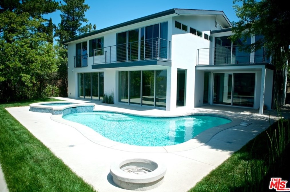 3344 Dona Rosa Dr, North Hollywood, CA 91604