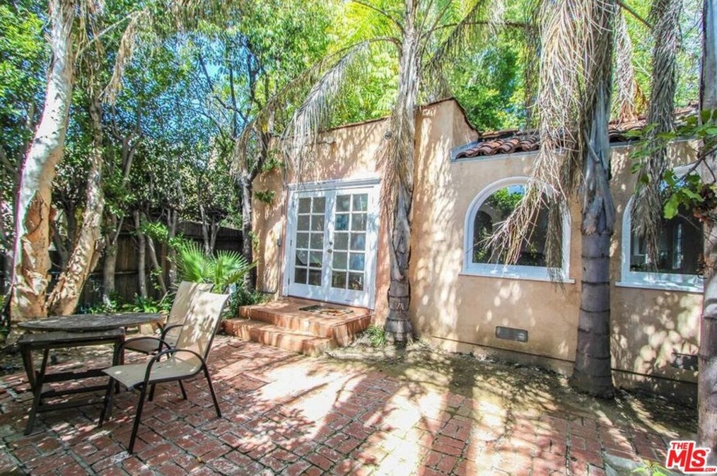 8929 Rosewood Ave, Los Angeles, CA 90048-2409