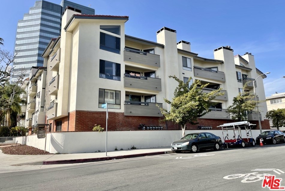 1250 Amherst Ave #106, Los Angeles, CA 90025