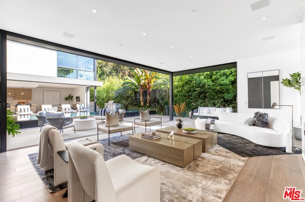 1860 Doheny Dr, Los Angeles, CA 90069-1110