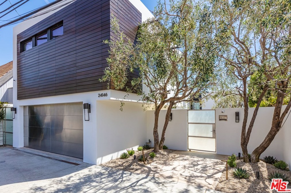 24146 Malibu Rd, Malibu CA  90265-4610 exterior