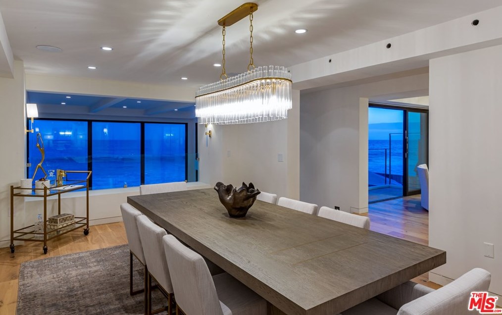 24146 Malibu Rd, Malibu CA  90265-4610 exterior