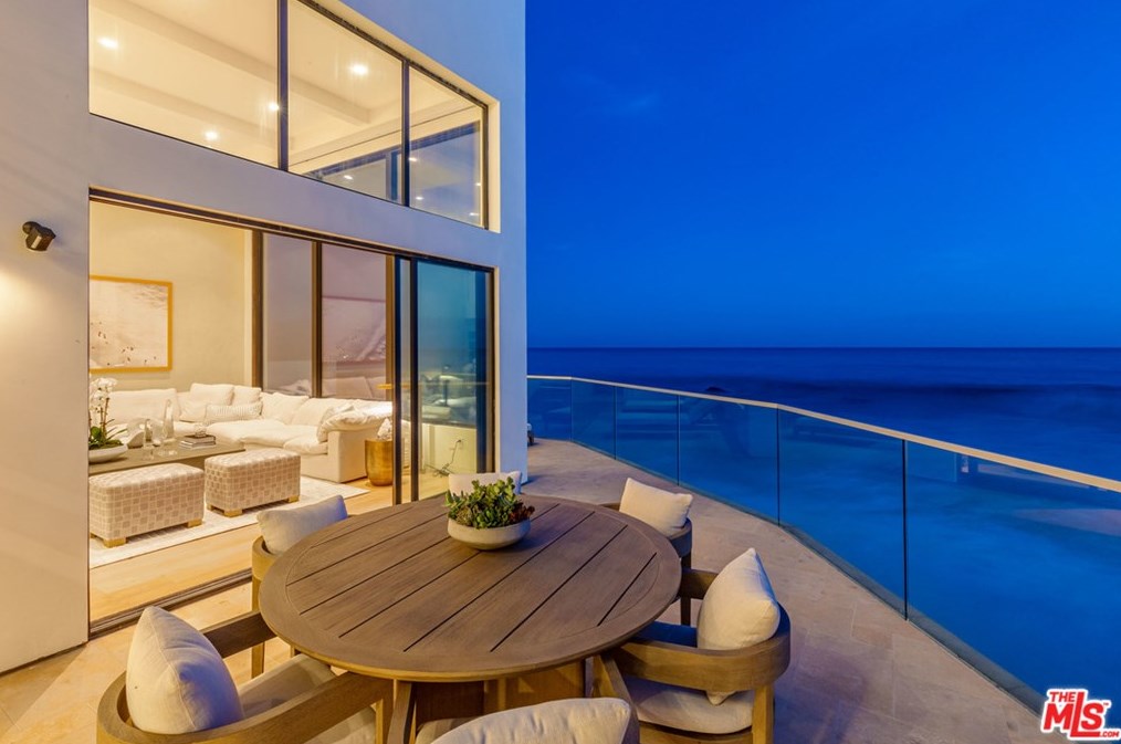 24146 Malibu Rd, Malibu CA  90265-4610 exterior