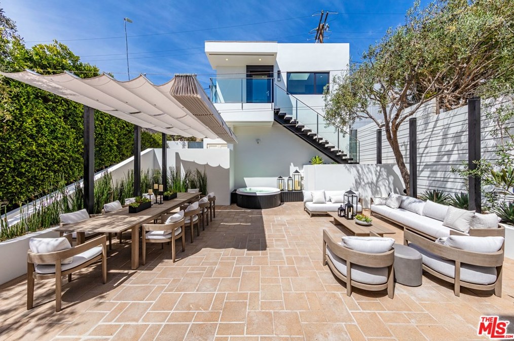 24146 Malibu Rd, Malibu CA  90265-4610 exterior
