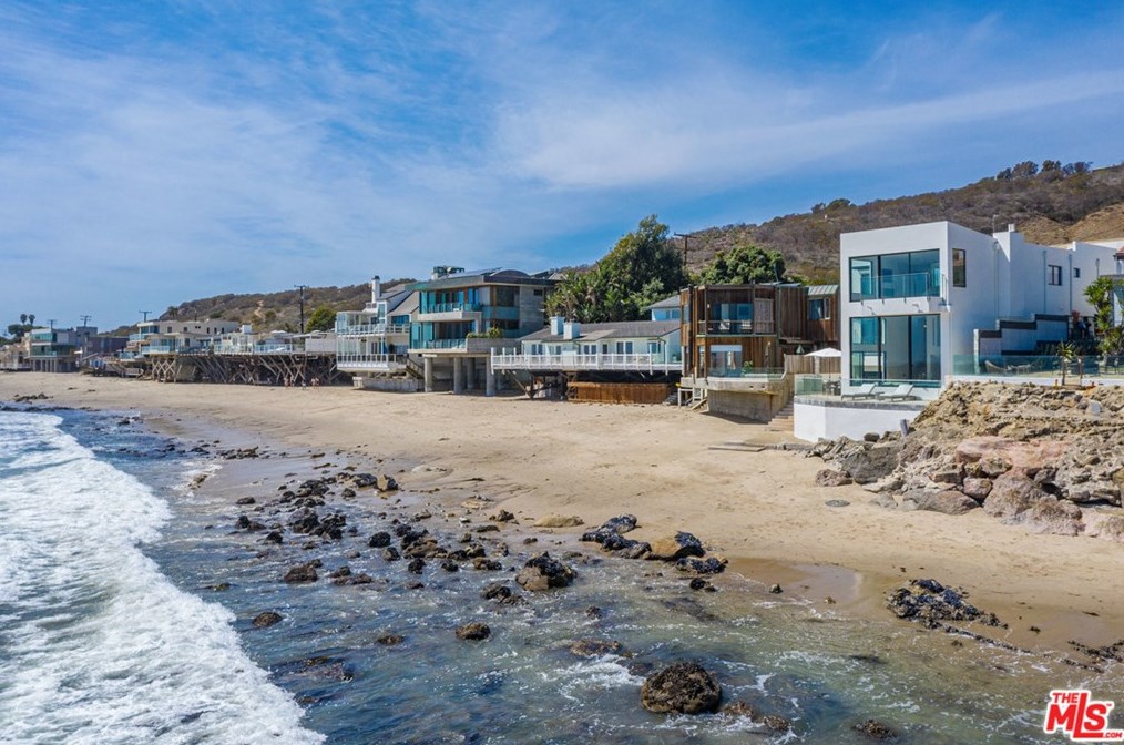 24146 Malibu Rd, Malibu CA  90265-4610 exterior